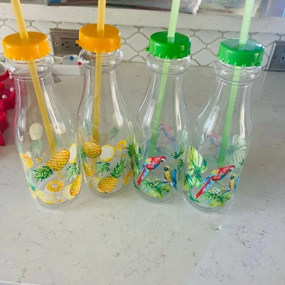 Pineapple & Parrot Reusable Straw Bottles Set - Picture 5 of 5